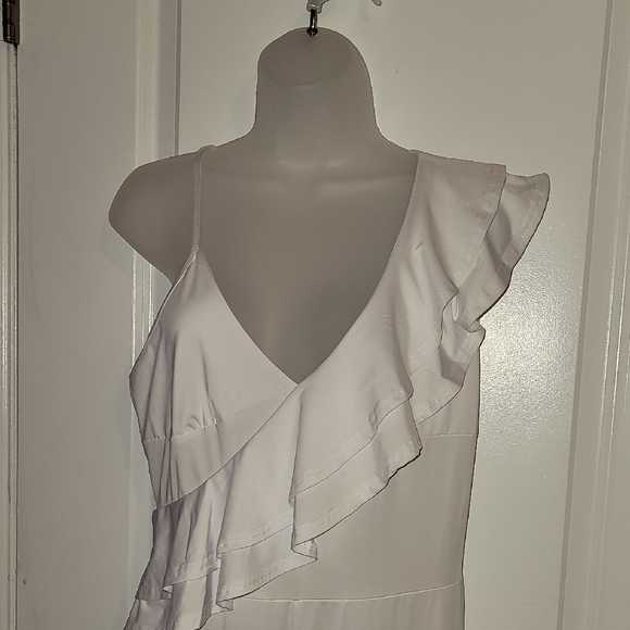 White Ruffle Jumpsuit Dress Sz: - Picture 5 of 8